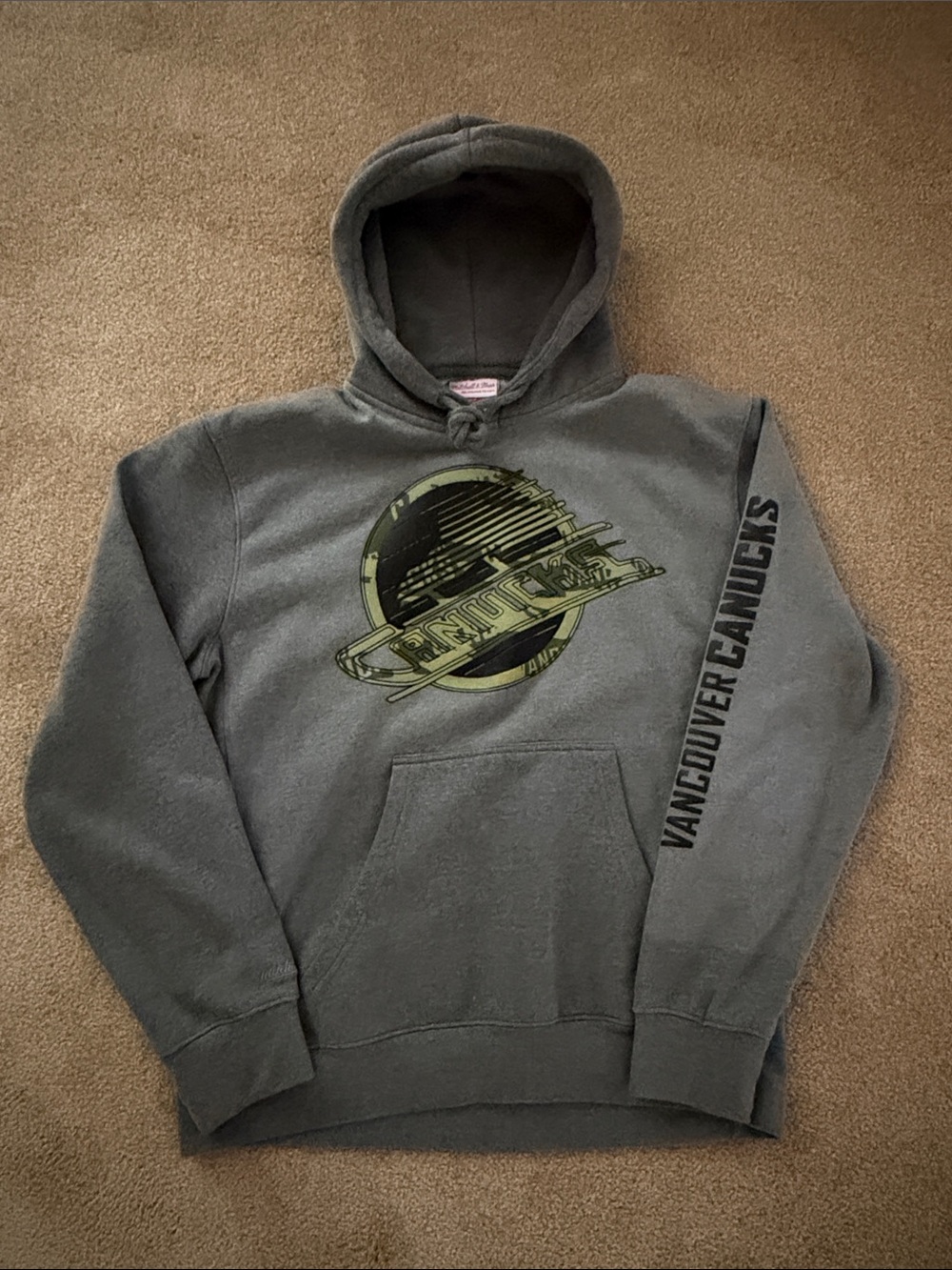 Vancouver Canucks Mitchell & Ness Gray Hoodie